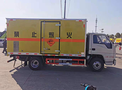 沧源爆破器材运输车技术升级与安全合规新趋势